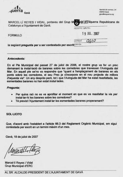 Pregunta d'ERC de Gav&agrave; a l'Ajuntament de Gav&agrave; sobre la instal&middot;laci&oacute; de baranes a les corredores que travessen l'avinguda del mar (19 de Juliol de 2007)